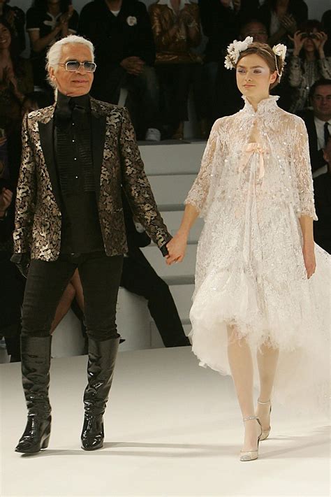 kaars chanel|Karl Lagerfeld's 100 Greatest Chanel Runway Moments.